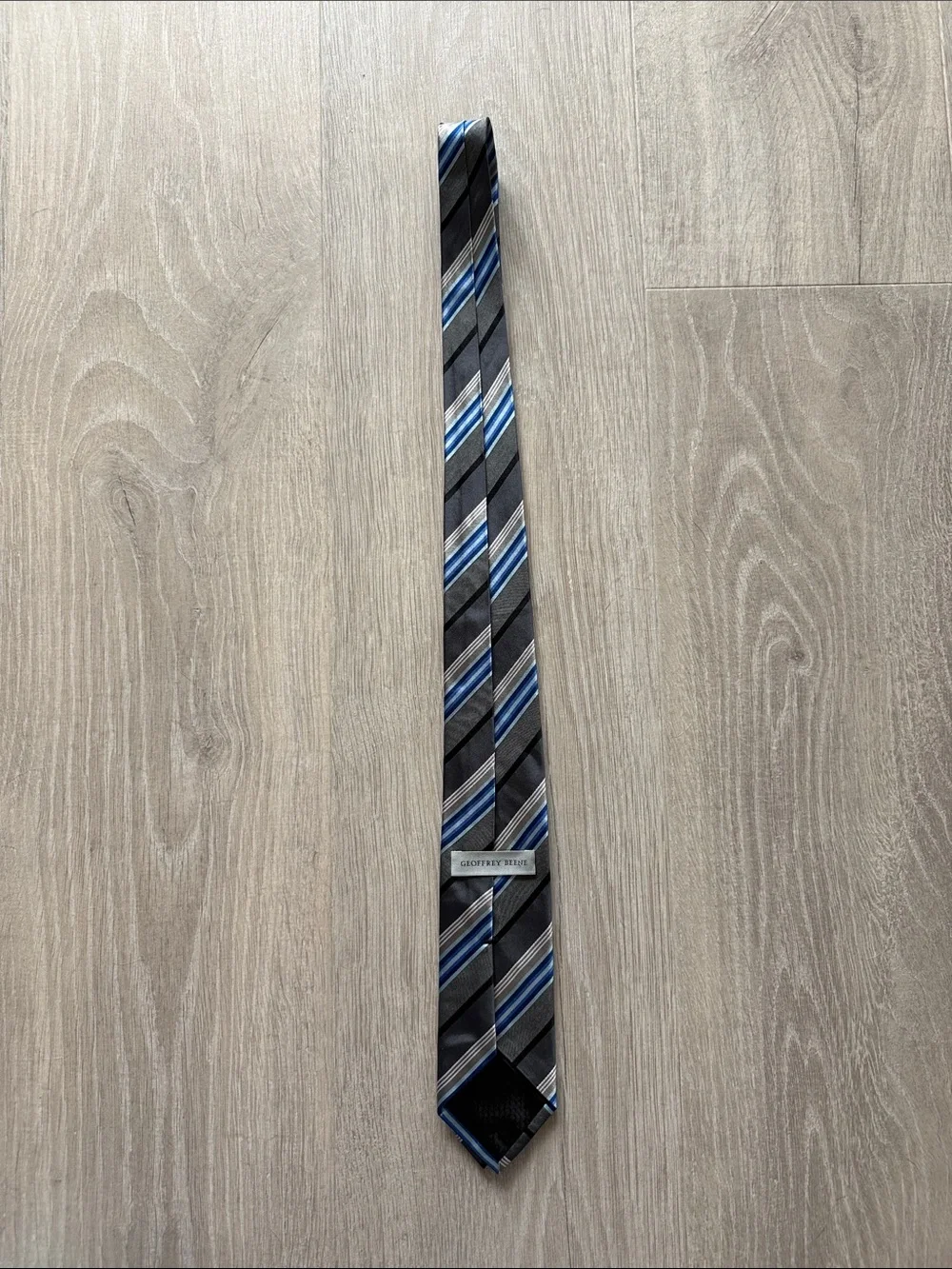 Geoffrey Beene Gray and Blue Striped Silk Tie